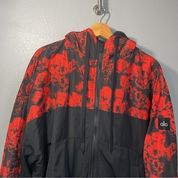 Alo yoga ROSES FREERIDER JACKET cherry and black color Small - Picture 3 of 14